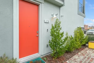 Photo #5: 221140586 Listing