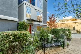 Photo #4: 221140917 Listing