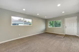 Photo #3: 221141577 Listing