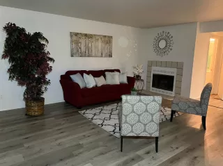 Photo #1: 221141945 Listing