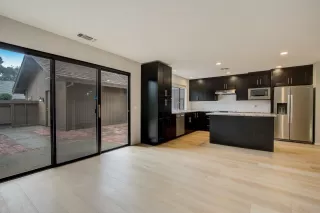 Photo #3: 221142237 Listing 
