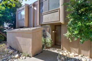 Photo #1: 221142252 Listing