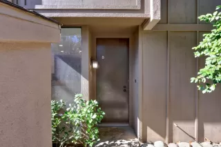 Photo #2: 221142252 Listing