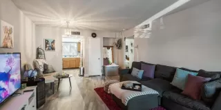 Photo #5: 221142412 Listing