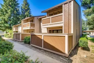 Photo #2: 221142429 Listing 