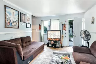 Photo #3: 221142567 Listing