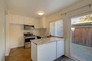 Photo #3: 221142616 Listing