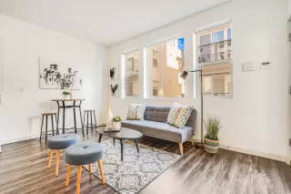 Photo #1: 221142652 Listing