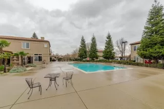 Photo #2: 221142958 Listing
