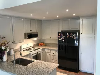 Photo #2: 221143072 Listing