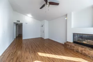 Photo #4: 221143072 Listing