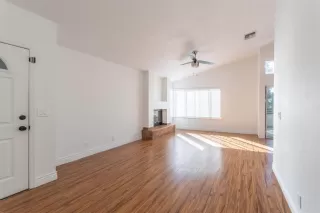 Photo #5: 221143072 Listing