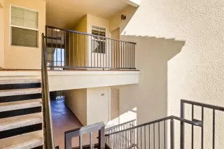 Photo #6: 221143352 Listing