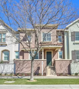 Photo #1: 221143579 Listing