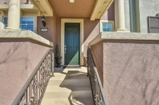 Photo #4: 221143579 Listing