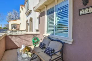 Photo #5: 221143579 Listing