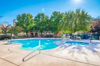 Photo #3: 221144027 Listing 