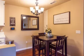 Photo #4: 221145027 Listing 