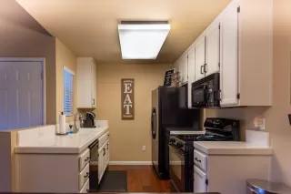 Photo #6: 221145027 Listing 