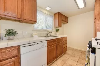 Photo #6: 221145514 Listing
