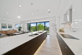 Photo #5: 221145781 Listing