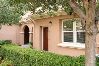 Photo #1: 221146008 Listing