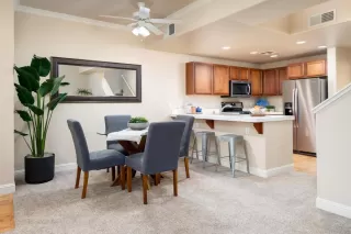 Photo #6: 221146008 Listing