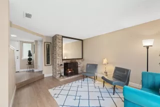 Photo #6: 221146573 Listing 