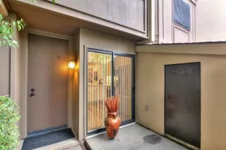 Photo #3: 221146648 Listing