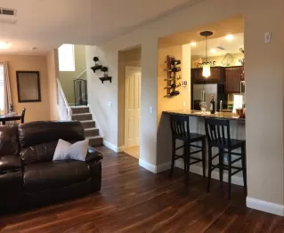 Photo #2: 221146775 Listing