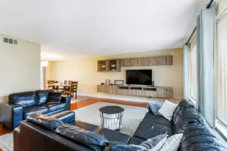 Photo #3: 221147752 Listing 