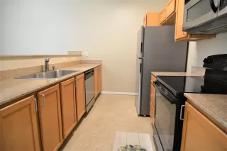 Photo #4: 221148222 Listing