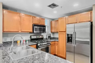 Photo #5: 221149281 Listing