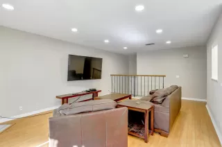 Photo #3: 221149519 Listing