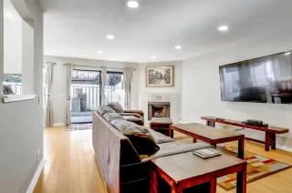 Photo #5: 221149519 Listing