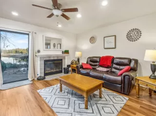 Photo #1: 221149719 Listing