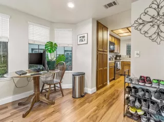 Photo #5: 221149719 Listing