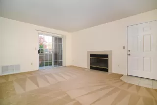 Photo #6: 221149952 Listing