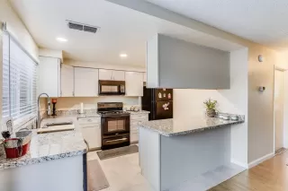 Photo #6: 221150044 Listing 