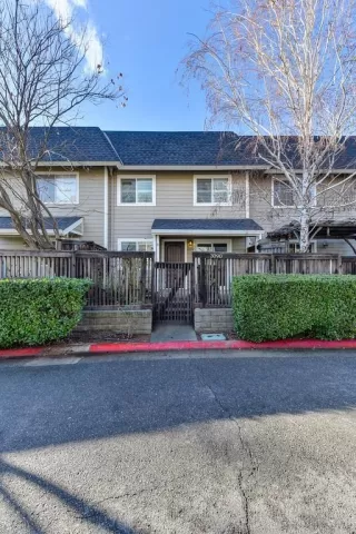 Photo #1: 221150288 Listing