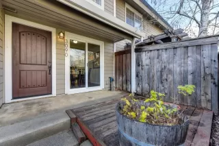 Photo #4: 221150288 Listing