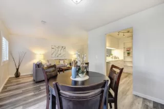 Photo #6: 221150288 Listing