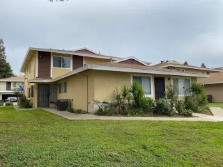 Photo #2: 221150570 Listing