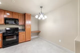 Photo #6: 221151049 Listing