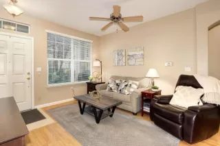 Photo #5: 221151205 Listing