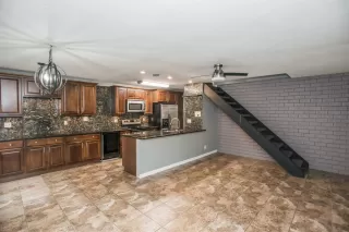 Photo #4: 221151415 Listing 