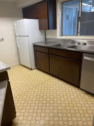 Photo #4: 221151533 Listing
