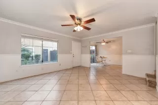 Photo #4: 221152491 Listing