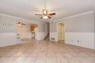 Photo #5: 221152491 Listing