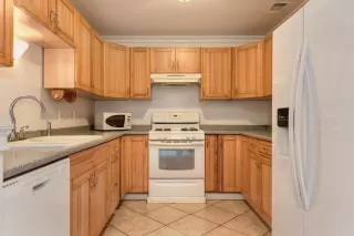 Photo #6: 221152491 Listing